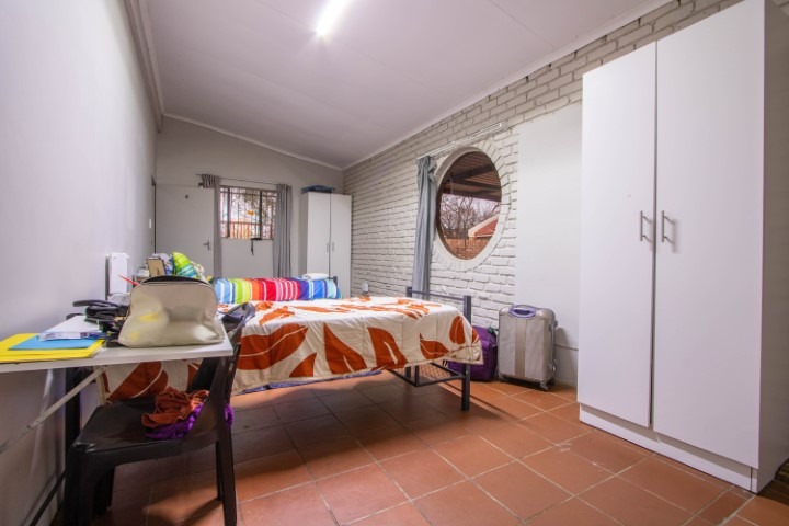 To Let 13 Bedroom Property for Rent in Die Bult North West